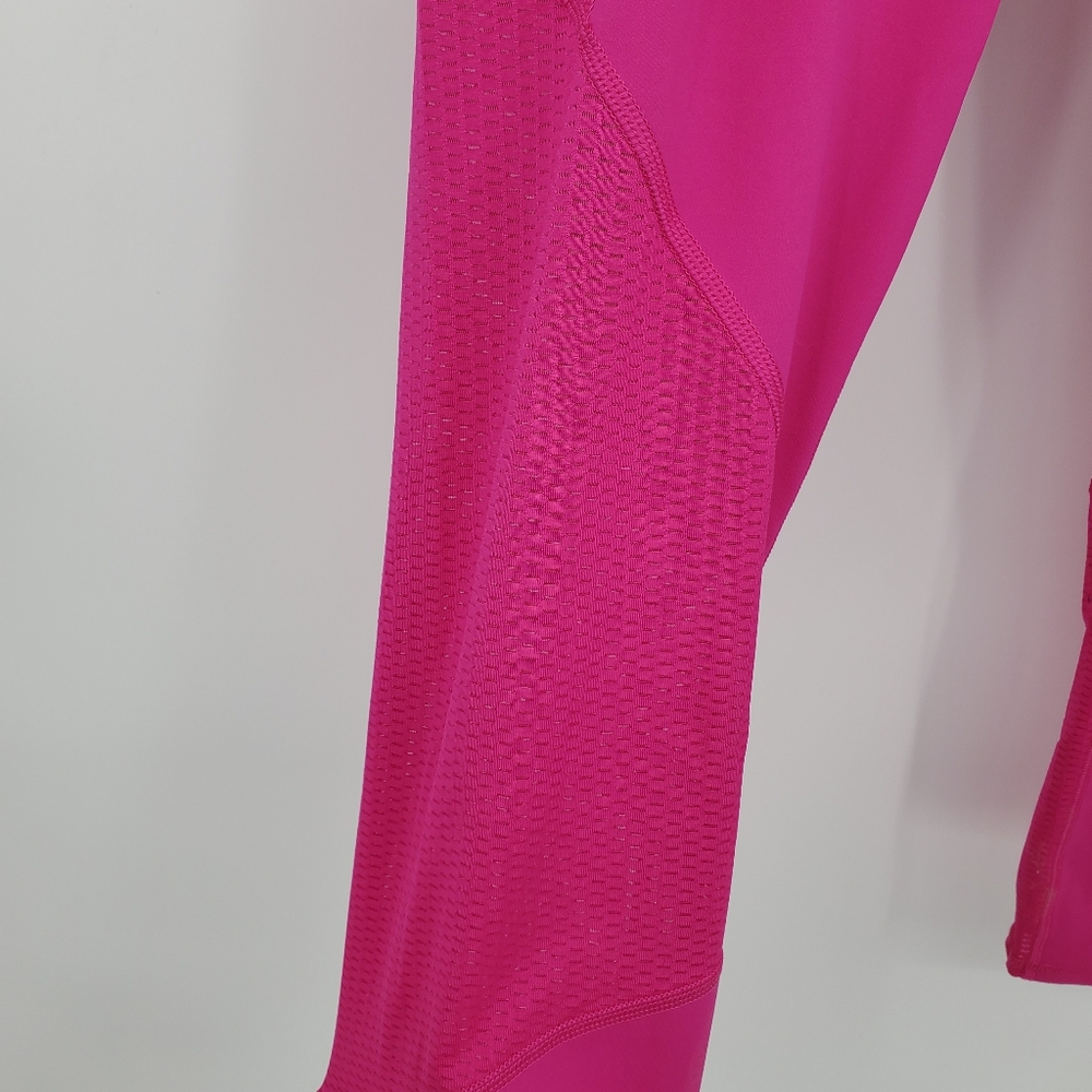 ◇◇ Athleta Mesh Power Contender Capri Leggings Electric Fuschia Size Size Small - Picture 8 of 12
